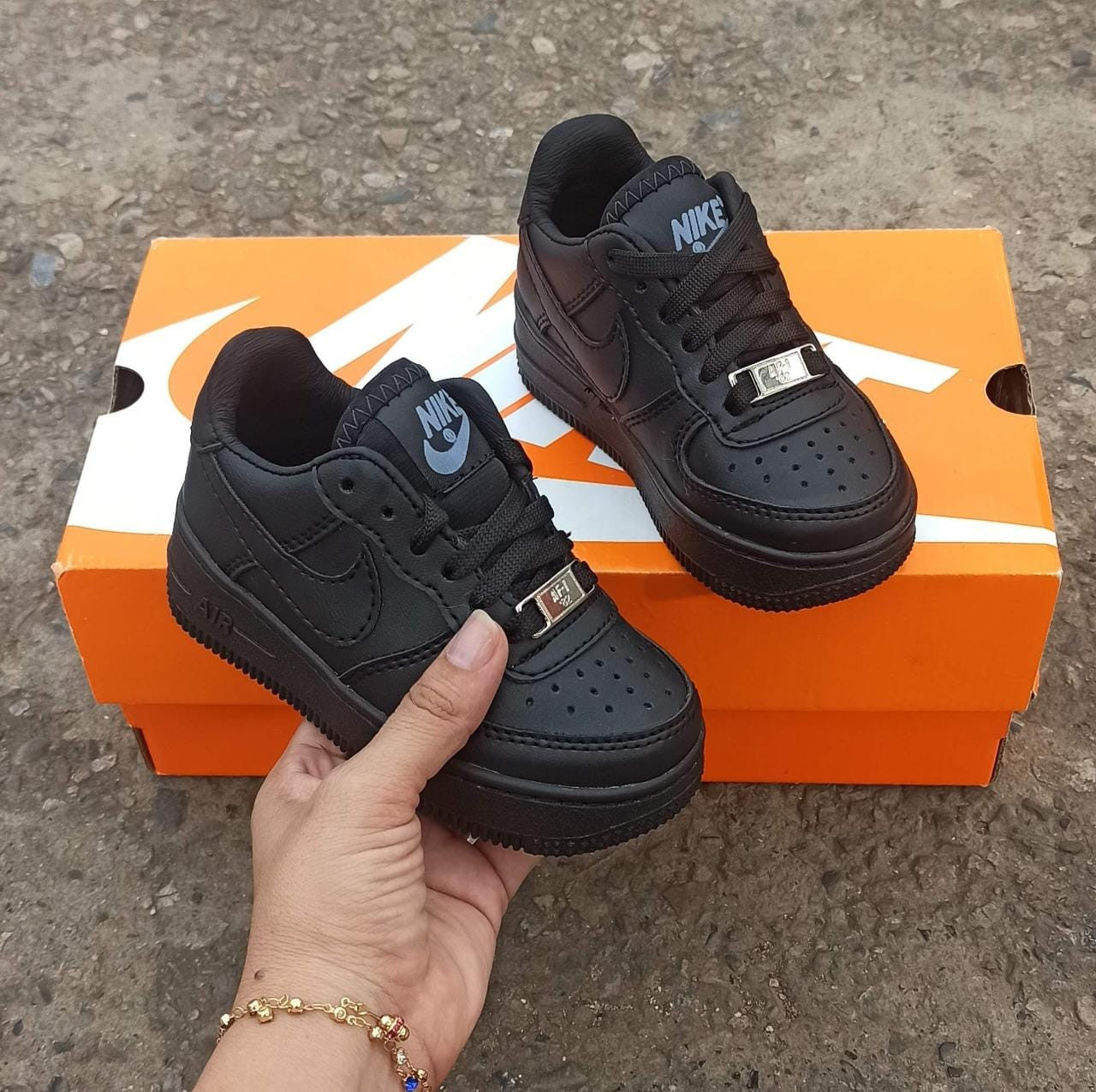 zapatillas tenis force one blanco y negr